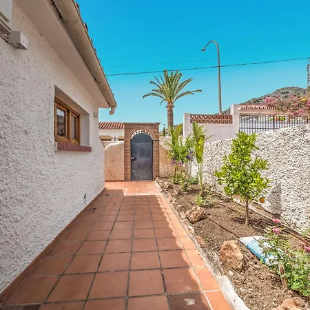 Будинок відпочинку In Mediterranean Style With Private Pool *