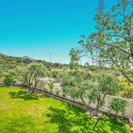 In Mediterranean Style With Private Pool Semesterbostad *