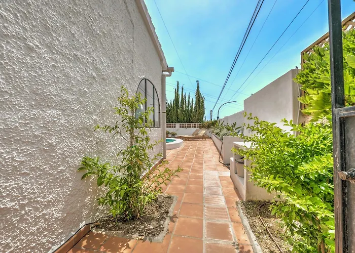 In Mediterranean Style With Private Pool *