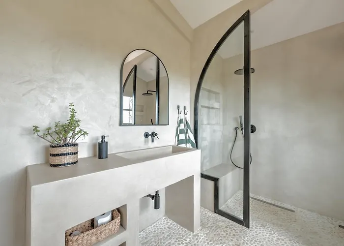 In Mediterranean Style With Private Pool *