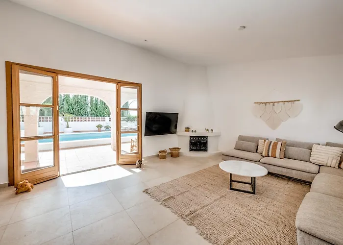 In Mediterranean Style With Private Pool *