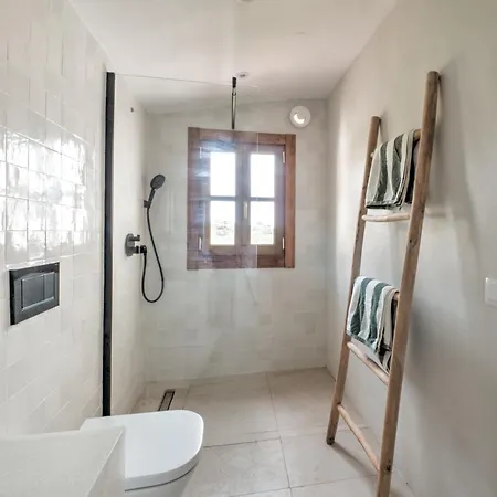 In Mediterranean Style With Private Pool * נרחה